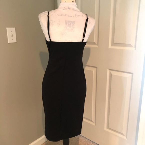 Lulu’s Chic Peek Little Black Dress Medium - Picture 4 of 8
